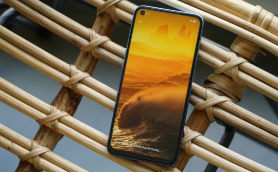 Xuất hiện smartphone 5G mới của Realme có ba camera sau với cảm biến chính 48MP, RAM 8GB, màn hình AMOLED Full HD+ và…